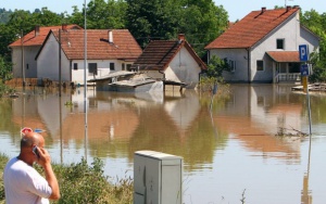 Сърбия обяви извънредно положение заради заплахата от наводнения