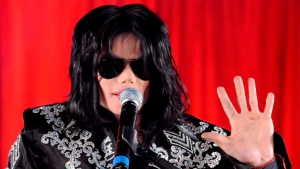 ''Сони'' дава 750 млн. долара за да откупи дела на Майкъл Джексън в компанията
