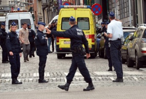 Разкриха престъпниците, които нападнаха полицаи в Брюксел