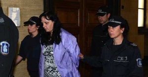 Пак отложиха делото срещу акушерката Емилия Ковачева
