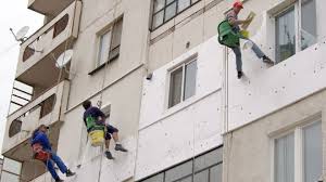 Окончателно: Край на остъкляването на балконите и санирането на апартаменти на парче