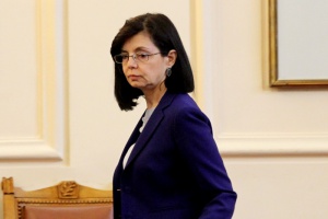 Меглена Кунева забрани на служители на МОН да пишат учебници