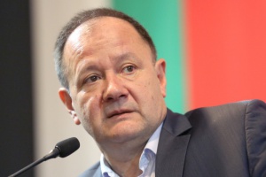 Управлението на България  става все по-нестабилно, смята Михаил Миков