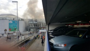 Две експлозии разтресоха летището в Брюксел, има загинали и ранени