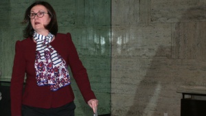 Гражданите да сигнализират за съмнителни обекти и лица, призова МВР