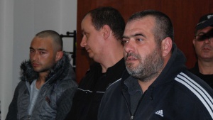 В Хасково ченирима каналджии остават в ареста