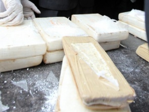 Разбиха международен канал за трафик на кокаин на летище "София"