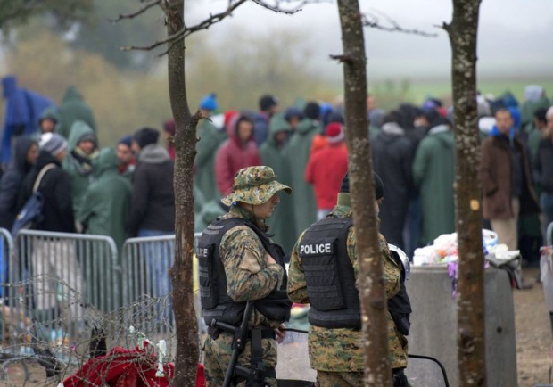 Албания изпраща полиция по границата с Гърция