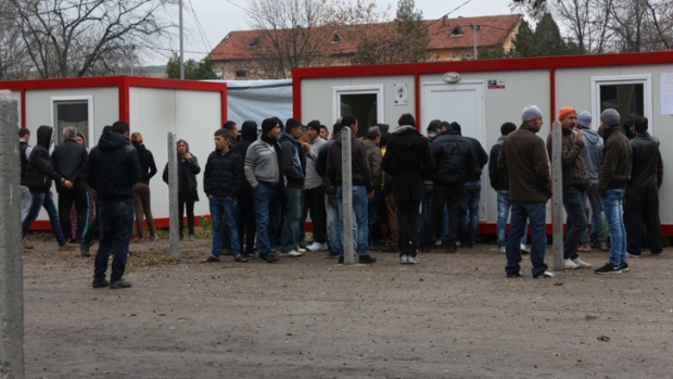 1 241 нелегални мигранти са задържани в страната през януари