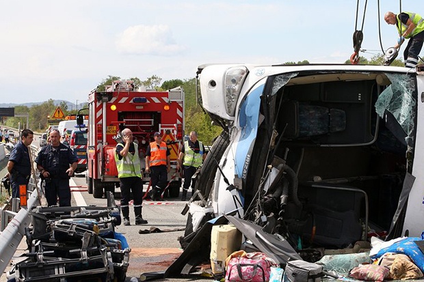 В катастрофиралия в Испания автобус са пътували студенти от 15 държави, сред които и България - загиналите са 13 души