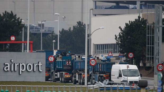 Открита е поредна бомба на летището в Брюксел