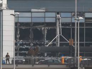 ЕС ще преразгледа мерките за сигурност по летищата