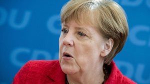 Меркел представи пакет от мерки за борба с тероризма и интегриране на бежанците