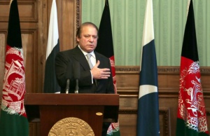 Пакистанският премиер предложен за продажба в "Ибей"