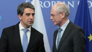 Плевнелиев връчи на Ромпой награда за европейска политика