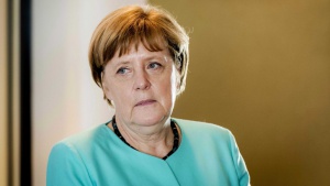 Партията на Меркел с рекордно нисък рейтинг за последните пет години