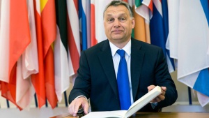 Виктор Орбан: Унгарската Конституция забранява ислямизацията