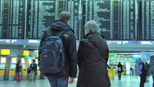 Служители в шест от най-големите летища в Германия обявиха стачка