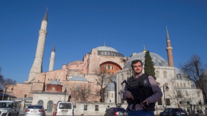 Терористка се самовзриви в Бурса, има 10 ранени