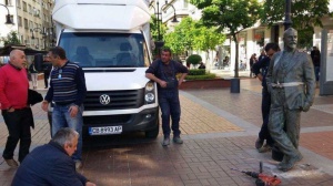 Паметник на Щастливеца вече краси бул. Витоша