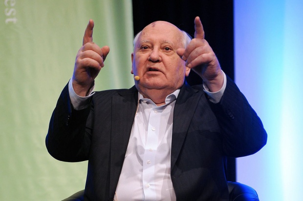 Горбачов: Западът да спре опитите да изолира Русия