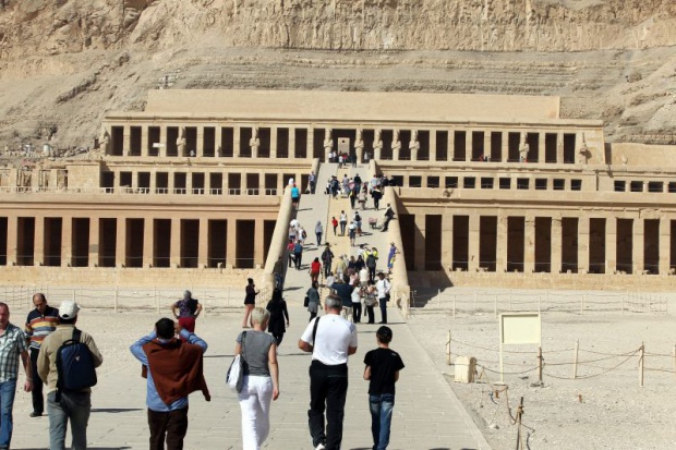 Египет изгуби две трети от туристическите си приходи