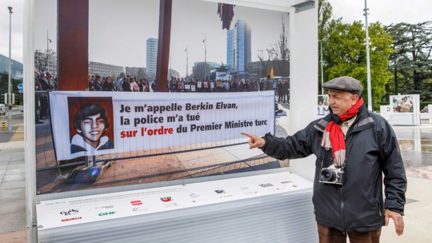 Ердоган иска от Женева да махне фотография на негова жертва