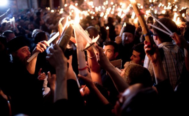 Благодатният огън пристига в България по-късно на Велика събота