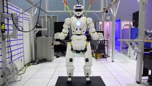 Хуманоиден робот се готви за мисия до Марс