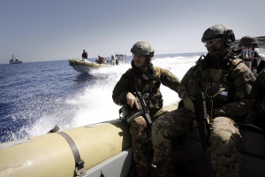 1800 мигранти е спасила италианската брегова охрана само за денонощие