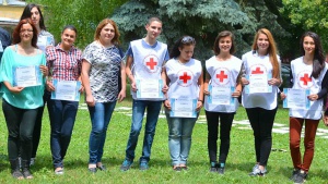 Българският червен кръст отбелязва международния си празник с игри и базар в Южния парк