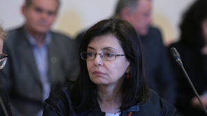 Ресорната комисия отхвърли и новия антикорупционен закон на Кунева