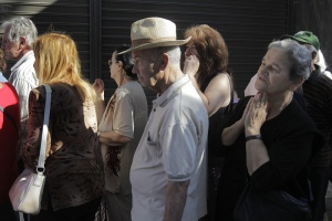 Едва до 74 години средно успяват да доживеят българите