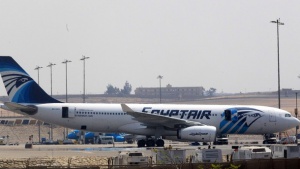 Изчезнал самолет на EgyptAir е паднал в Средиземно море