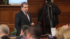 Гроздан Караджов: Най-добре да се търси вариант за саморазпускане на парламента