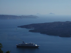 Гръцките власти започват да разпродават острови