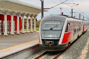 БДЖ осигурява над 20 000 допълнителни места във влаковете по празничните дни