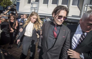 Джони Деп не иска да плаща издръжка на Амбър Хърд