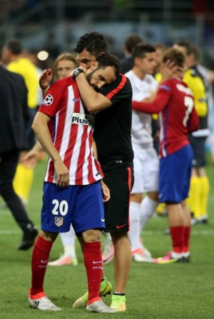 Грешникът за Атлетико се извини на феновете, те го защитиха (ВИДЕО)