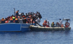 Над 700 мигранти са загинали в Средиземно море само през последната седмица