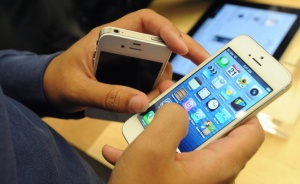 В Русия забраняват на държавните служители да използват чужди мобилни приложения