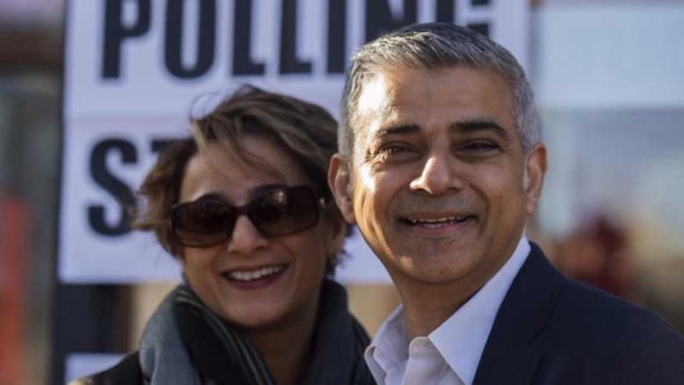 Новият кмет-мюсюлманин Садик Кан спечели Лондон за лейбъристите
