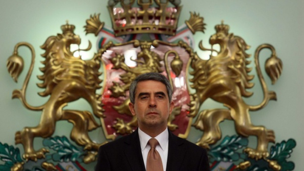 Изборният кодекс обратно в парламента! Президентът иска да се преразгледат текстовете, които пречат да гласуват българите в чужбина