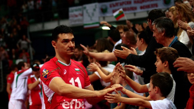 Владо Николов се прости с волейбола с победа и шоу