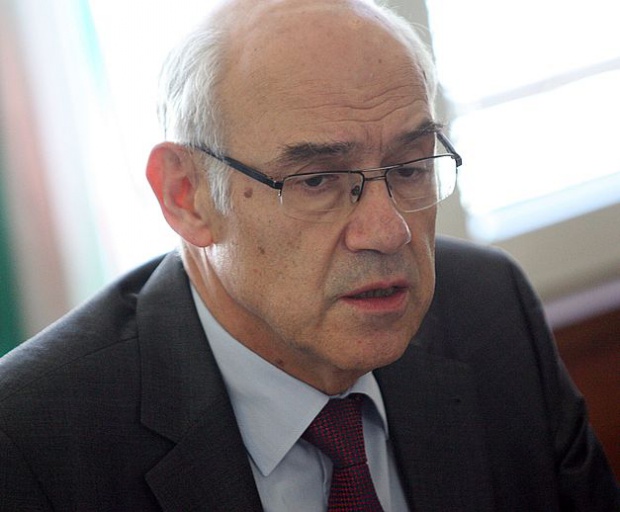 КЕВР: Евтиният газ ще укроти поскъпването на тока