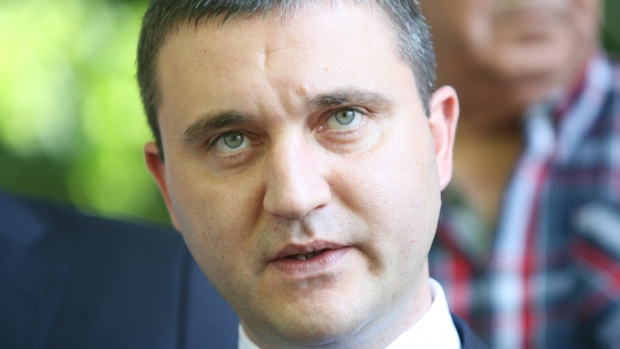 Горанов: Концесията на Летище "София" не е единственият начин за спасяването на БДЖ, но е  "много добра стратегия"