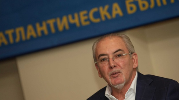 Местан: Плевнелиев плаща висока политическа цена заради позициите си анти-Путин