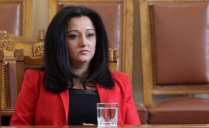 Павлова: Тапи ще има само по АМ ''Хемус'', по ''Тракия'' няма какво да пречи на движението