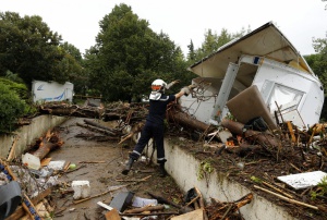 Червен код и бедствено положение във Франция след проливни дъждове