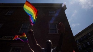 Все повече американци пробват гей секс и са готови да признаят това